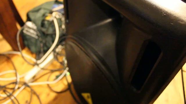 Behringer B215 Powered Speaker Sound Test_ смотреть онлайн