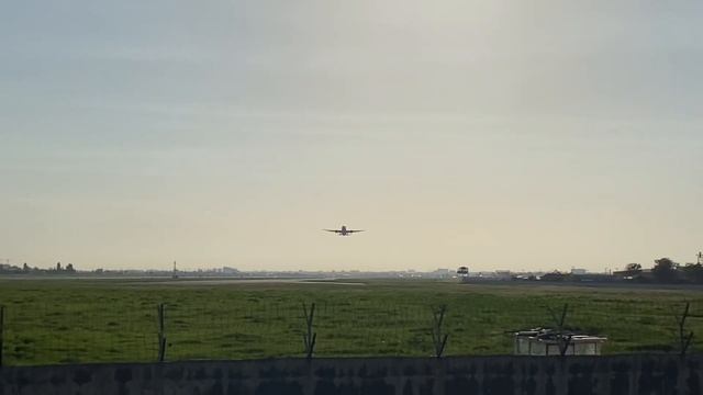 Takeoffs from Tashkent international Airport смотреть онлайн