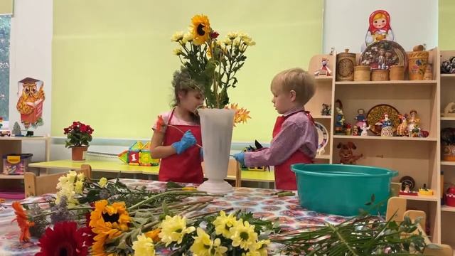 Дарина Анчокова и Максим Бадажков. "Флористика" смотреть онлайн