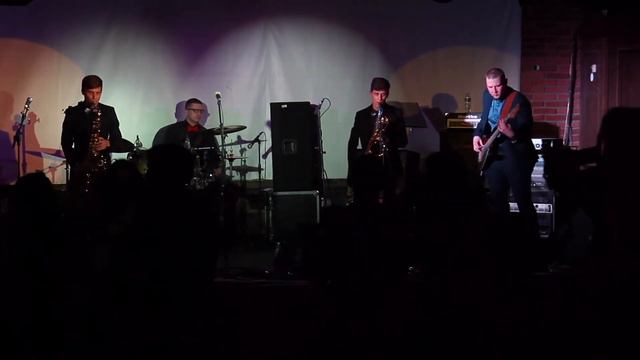 Sax Twins – Song for Miguel (Moon Hooch) смотреть онлайн