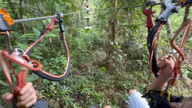 ПОТЕРЯЛИ АЙФОН в ДЖУНГЛЯХ ВЬЕТНАМА / Вот Такой Zip Lining смотреть онлайн