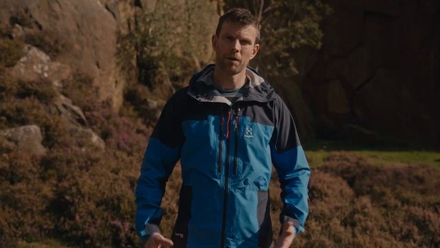 The Perfect Winter Climbing Jacket? | Haglöfs Spitz GTX Pro Jacket | Gear Review смотреть онлайн