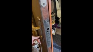 Поломался  замок входной двери   краб