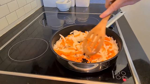 Simple stir fry with what's in the cupboard/fridge/freezer смотреть онлайн