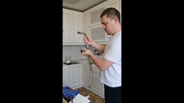 Забрали мойку и смеситель,обзор кухни. смотреть онлайн