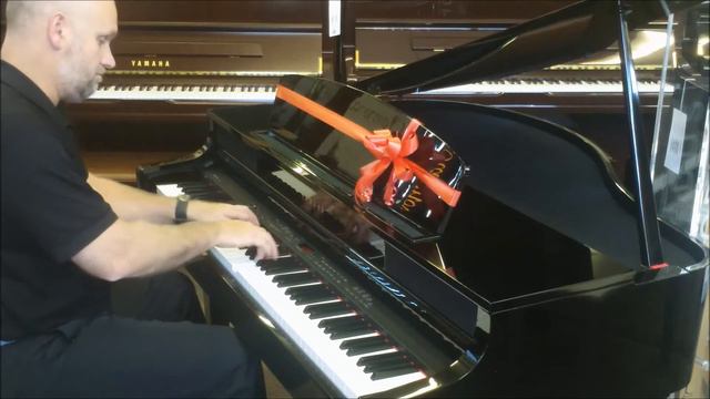 Craig Plays Yamaha Clavinova CLP465GP смотреть онлайн