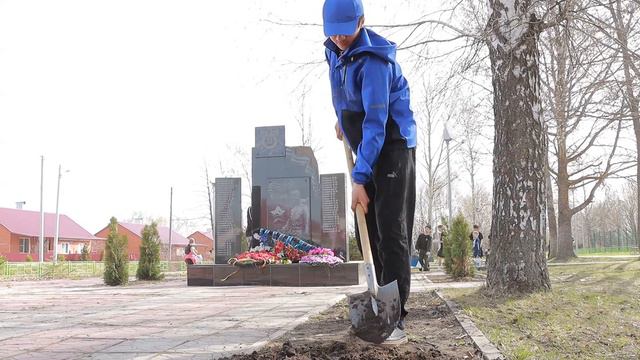 Субботник в Побединке.