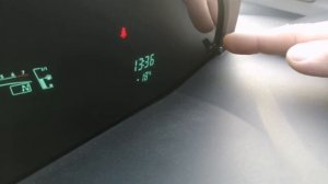 Тойота Ярис настройка часов How to set the clock in Toyota