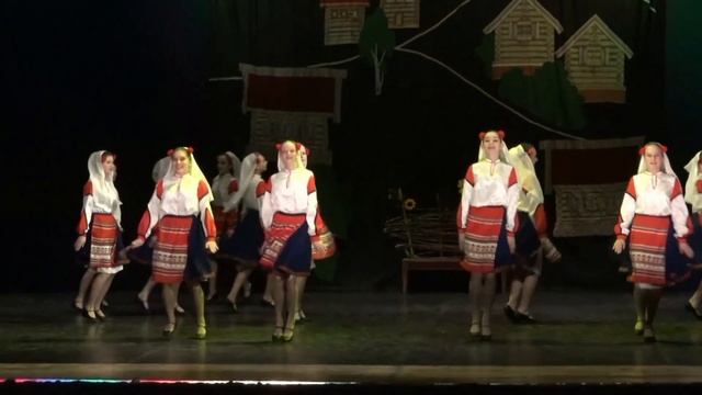Женский болгарский танец ансамбль Солнышко смотреть онлайн