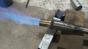 инжекционная горелка на метане с принудительным ускорением газовой смеси. Для горна или обогрева