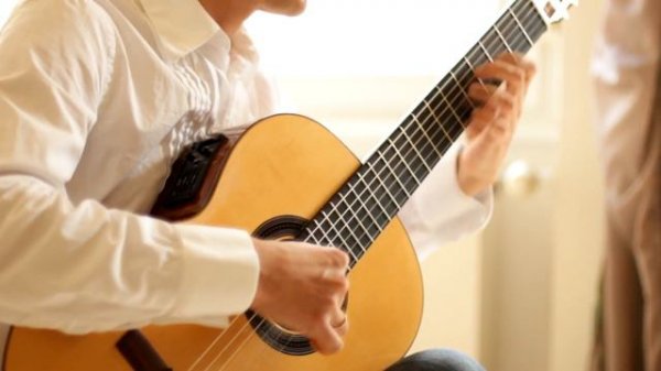 Asturias Isaac Albeniz Pavel Khlopovskiy guitar
