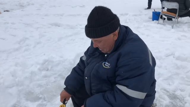 Жезказган. Соревнования по зимней рыбалке. смотреть онлайн