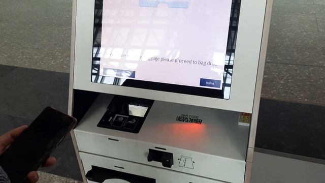 boarding pass kaise nikale machine se in hindi | how to print boarding pass from airport kiosk смотреть онлайн