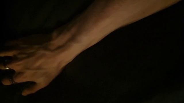 вены и длинные пальцы на руках смотреть онлайн