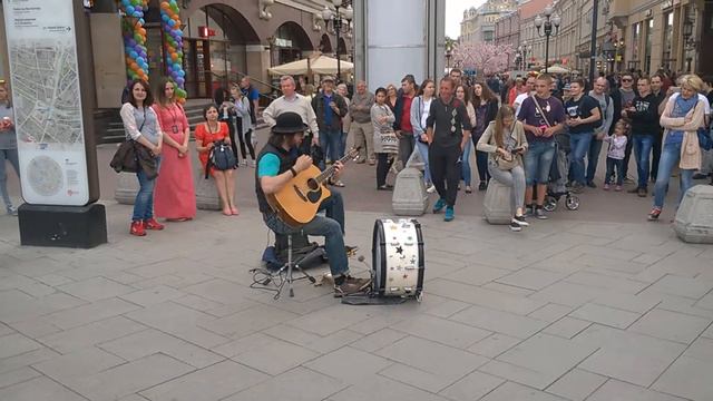 Роман Езык (Фрикинг Аут). Арбат. Кот Базилио. Широка страна моя родная. смотреть онлайн