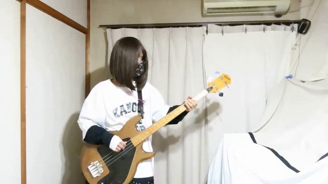 Thomas Yorke BLACK SWAN bass cover смотреть онлайн