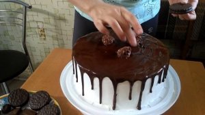 Украшение торта шоколадом