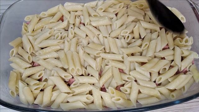 Запеканка из макарон, колбасы и сыра смотреть онлайн