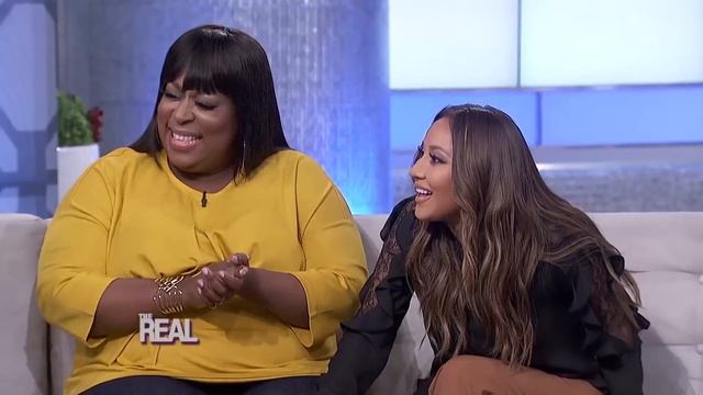 Atticus Shaffer, Eden Sher and Charlie McDermott! смотреть онлайн