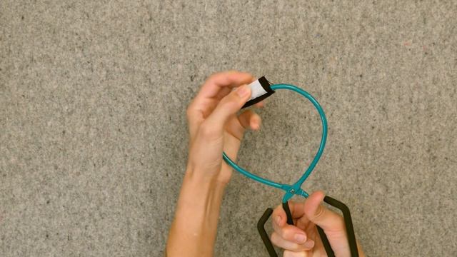 Sewcial Sunday - Demo - How to add a chain strap to a bag смотреть онлайн