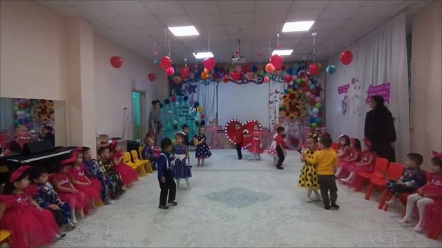 весенний танец смотреть онлайн