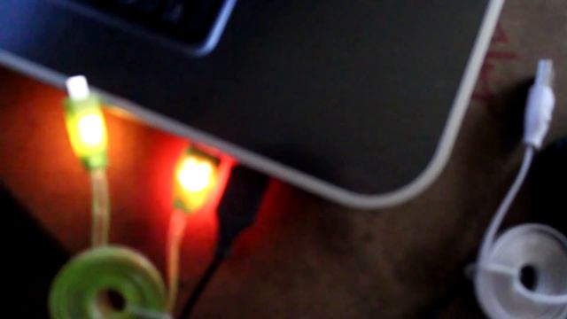 Защитная сетка для глажки одежды. Светящийся USB-кабель смотреть онлайн