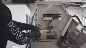 Взламываю Заброшенный БАНКОМАТ **ДЕНЬГИ ВНУТРИ**