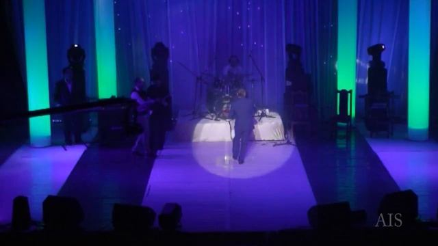 Артур Халатов в концертной программе ПОЕТ ГИТАРА т Фрагмент 8.mp4 смотреть онлайн