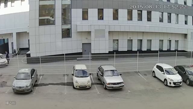 Уличная камера RVi IPC41LS смотреть онлайн