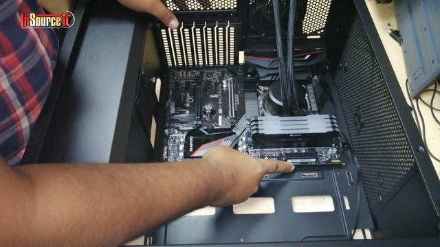 Gaming PC Build with Gigabyte Z390 Gaming X & Intel i9 9900KF Processor | Insource IT смотреть онлайн