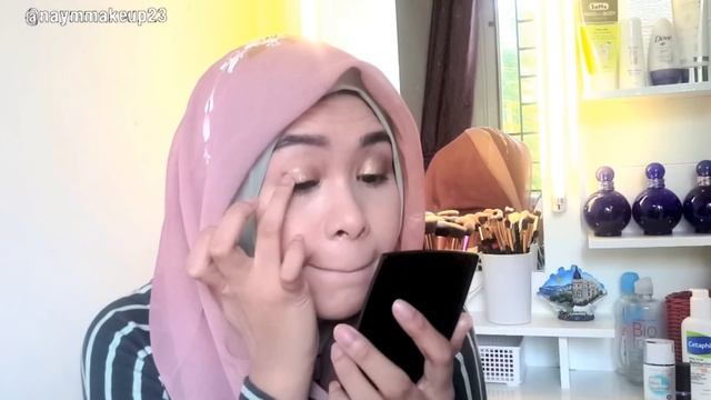 One Brand Makeup Tutorial: MAYBELLINE [BAHASA INDONESIA] - Anni Naimah смотреть онлайн