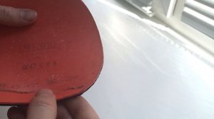 Как и зачем снимать слой клея с накладок и оснований для настольного тенниса?