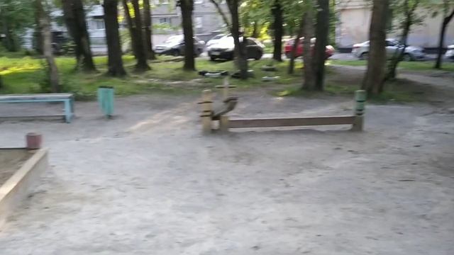 Убогие детские площадки Уктуса в ЕКБ смотреть онлайн