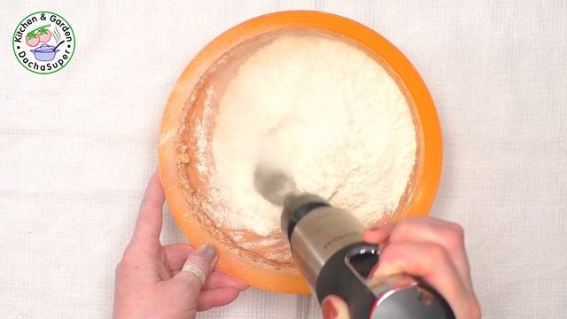 Коврижка с вареньем на кефире. Вкусно, просто, быстро! смотреть онлайн