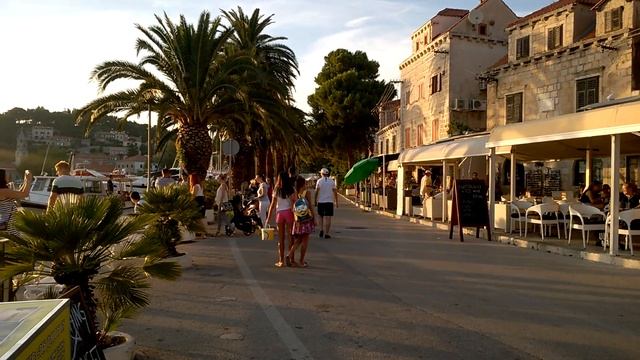 Цавтат. Вечер на набережной смотреть онлайн