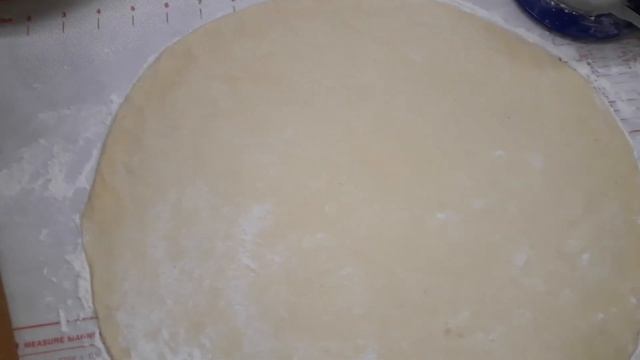 Вкуснейший мясной соус и творожные рогалики с вареньем смотреть онлайн