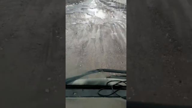 Рязань,, снег сошёл, ямы остались смотреть онлайн