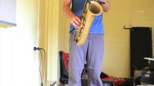 SELMER MARK VI knackered old tenor from 1971 and modern ebonite LINK 8 смотреть онлайн