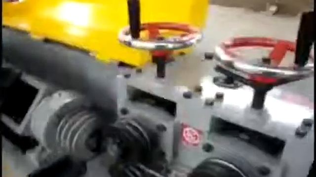 Правильно-вытяжной станок GT4-14C с цифровым пультом управления