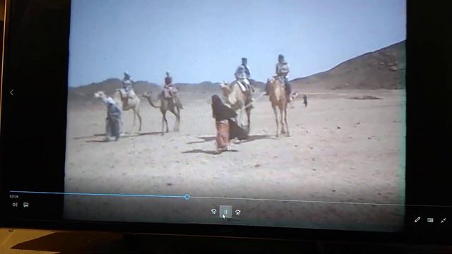 Наташа, Леша, Поля покатались на кораблях пустыни смотреть онлайн