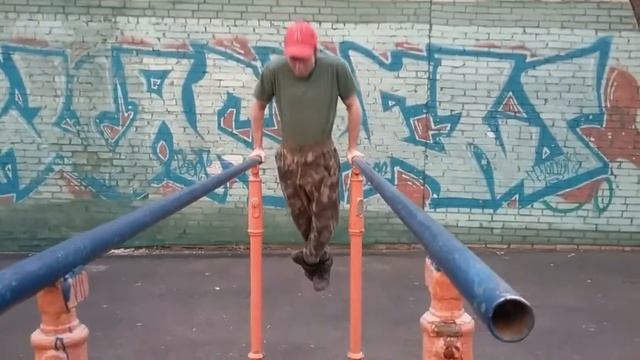 Сотка на брусьях будет взята! смотреть онлайн