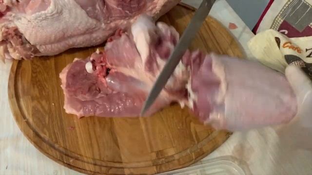 Как легко разделать индюка. Разделка индейки быстро и просто. смотреть онлайн