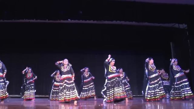Rangilo Maro Dholna Dance | Ladies Group | Yashdeep Malhotra Choreography | Step Up & Dance Academy