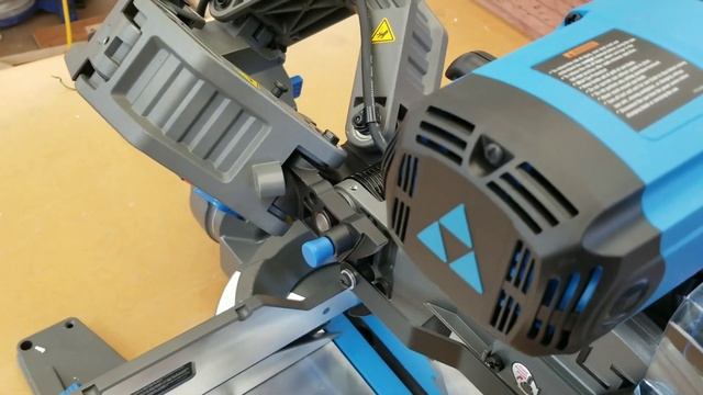 Unboxing the Delta miter saw смотреть онлайн