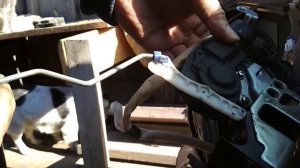 Средний замок левой передней двери Toyota Isis