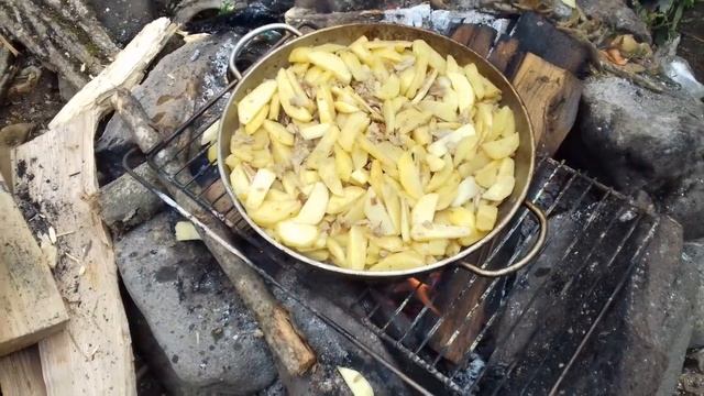 рыбалка в приморском крае. июль 2019. часть№2: ловим хариуса, коптим и строим баню! смотреть онлайн