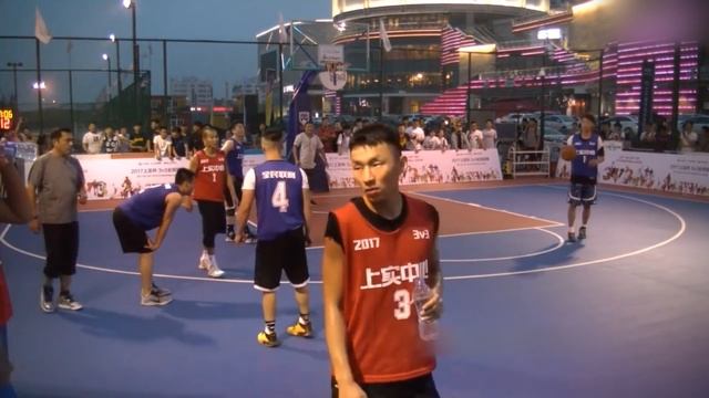 ISO ClutchFactor StreetBall Star Team VS Amateur Team 3 on 3 смотреть онлайн