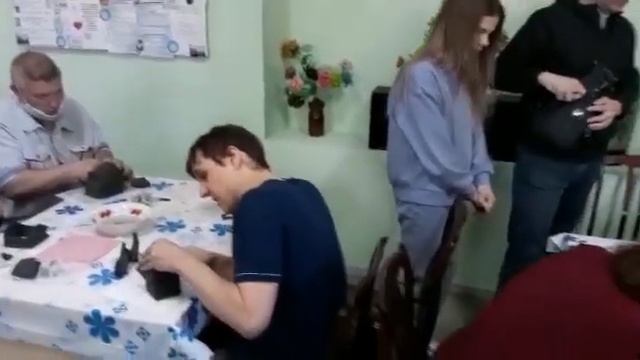 Выход из пандемии с помощью лепки из глины. смотреть онлайн