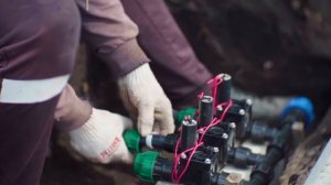 Автополив газона. Система полива газона и растенийа HUNTER. Монтаж систем полива газона.