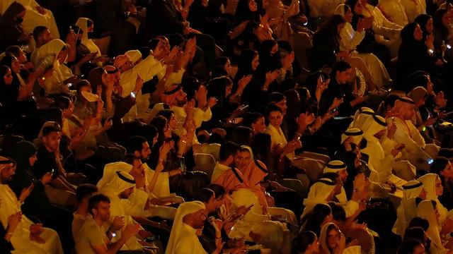 عبدالمجيد عبدالله - يا ابن الأوادم (حفل البحرين) | 2022